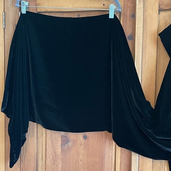 BLACK ALEXANDRA LUXURY VELVET STOLE LA JOLLA, CALIFORNIA - Picture 6 of 15